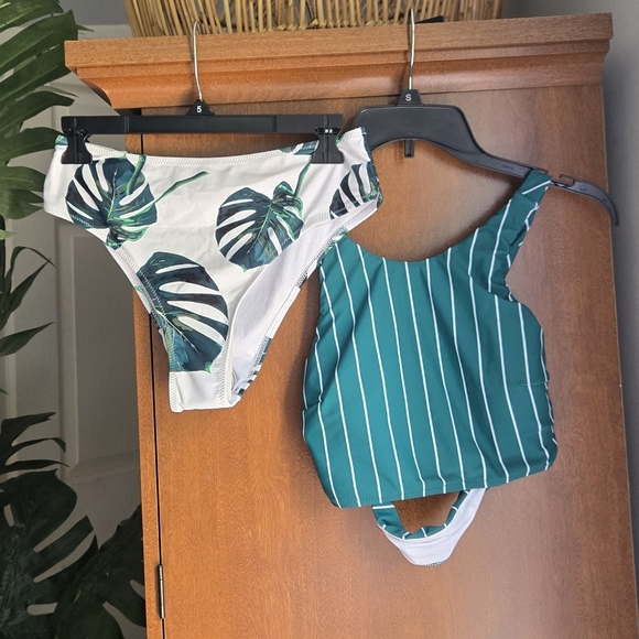 Cupshe Green and White Bikini Set - Picture 2 of 5